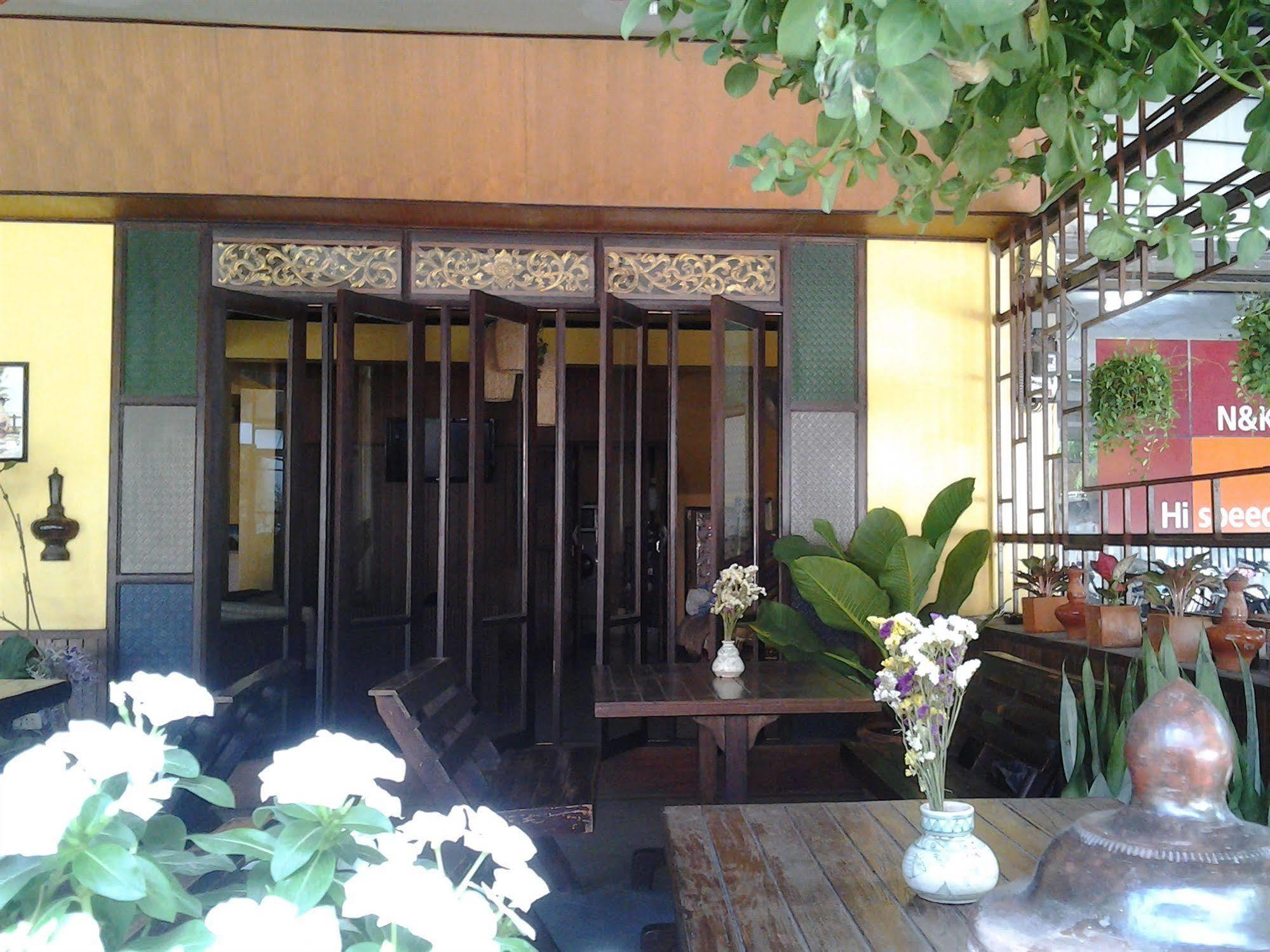 Nonni Guesthouse Чиангмай Экстерьер фото